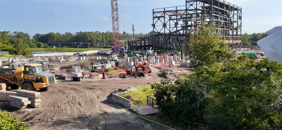 TRON Lightcycle Power Run construction including new beams