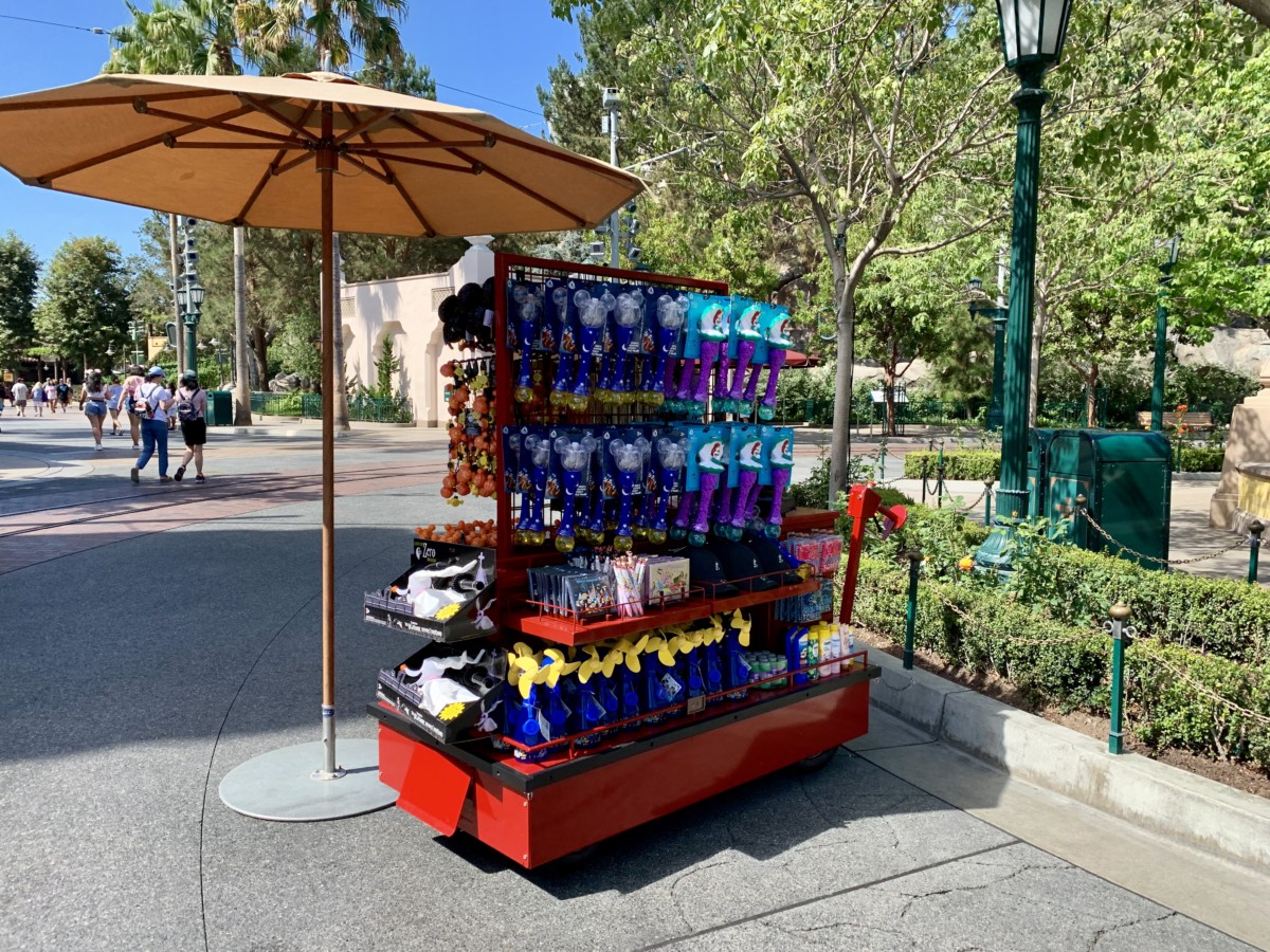 Crowds Remain Low Despite Lifting of Annual Passholder Blockout Dates Across Disneyland Resort
