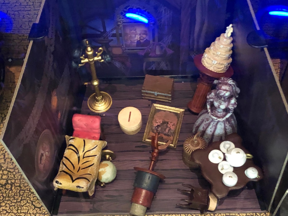 haunted mansion diorama