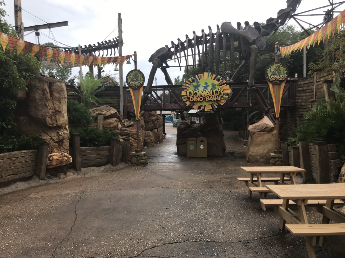 Donalds Dino Bash Signage