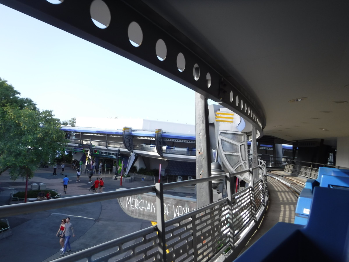 tomorrowland people mover fins before removal