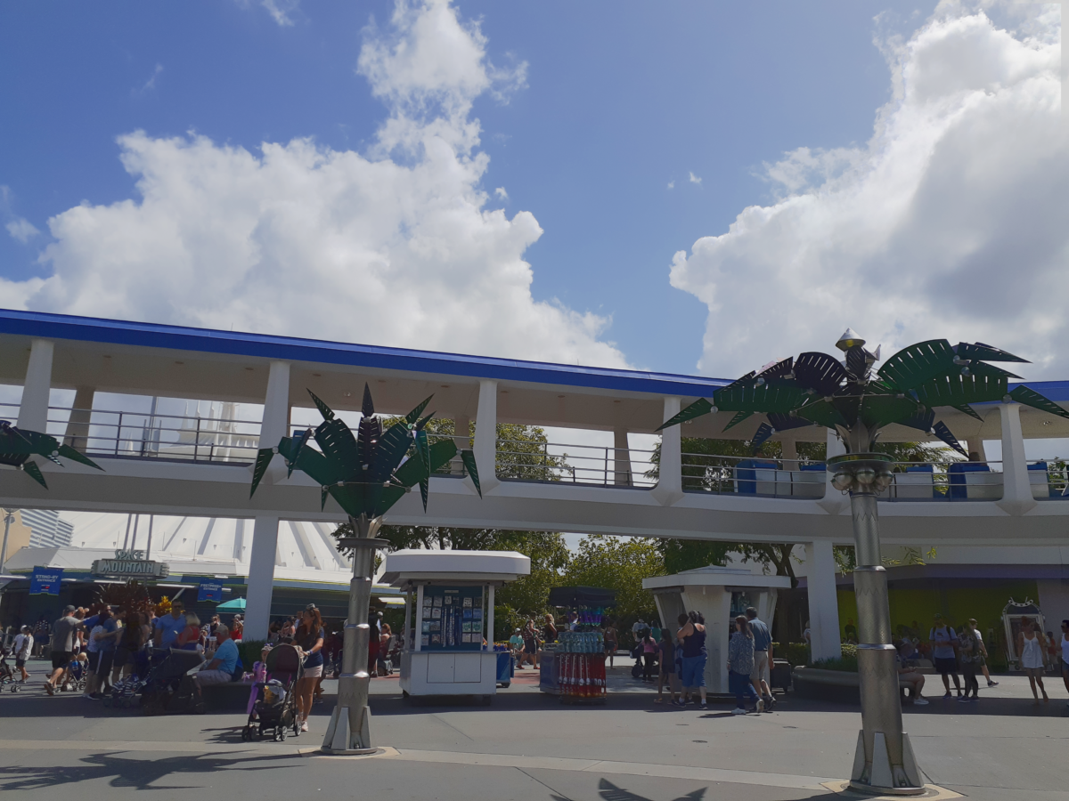 Tomorrowland People Mover normal look