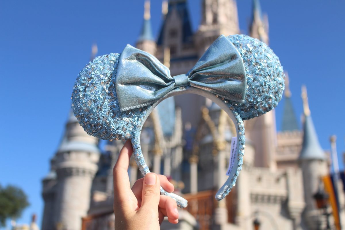 PHOTOS: New Arendelle Aqua Minnie Ears Make an Early Debut at the