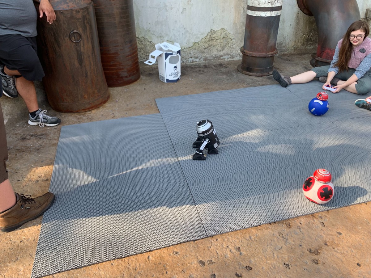 Droid Testing Now Happening Outside of the Droid Depot in Star Wars: Galaxy's Edge at Hollywood Studios