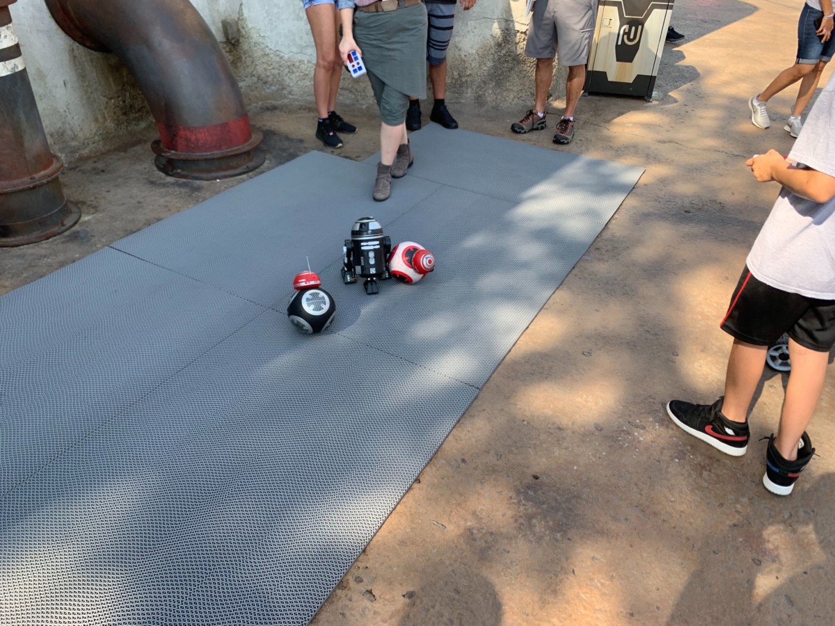 Droid Testing Now Happening Outside of the Droid Depot in Star Wars: Galaxy's Edge at Hollywood Studios