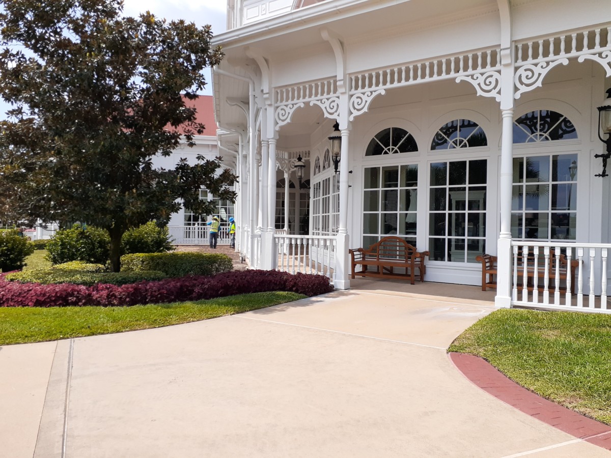 Grand Floridian Exterior patio