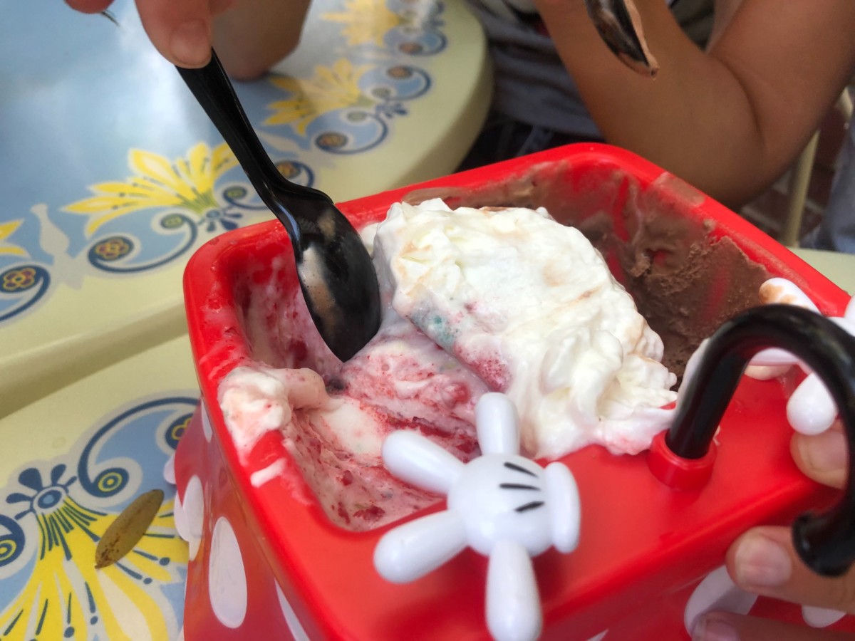 Trick-Or-Treat Sundae Duo - $15.99&nbsp;