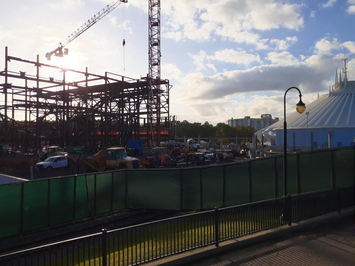 tron_construction_1