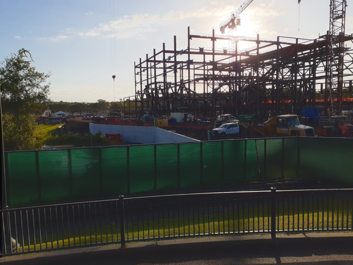 tron_construction_2