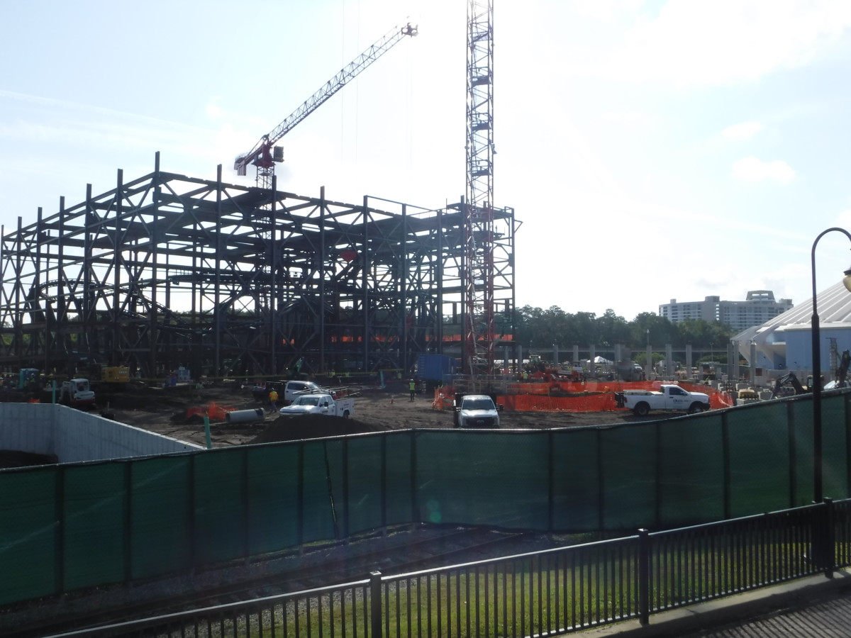 Tron Construction hole 