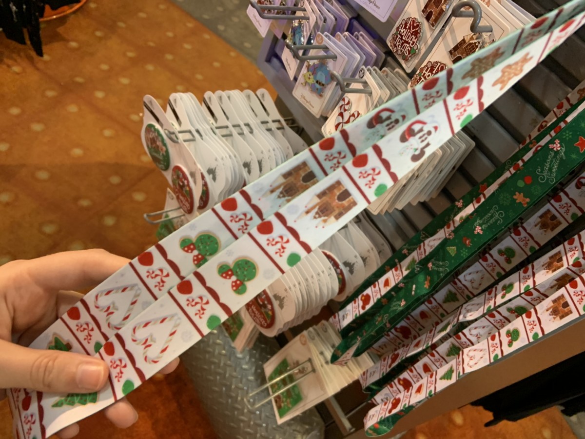 Holiday lanyard
