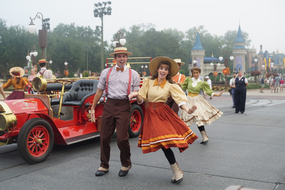 Main Street Trolley Show