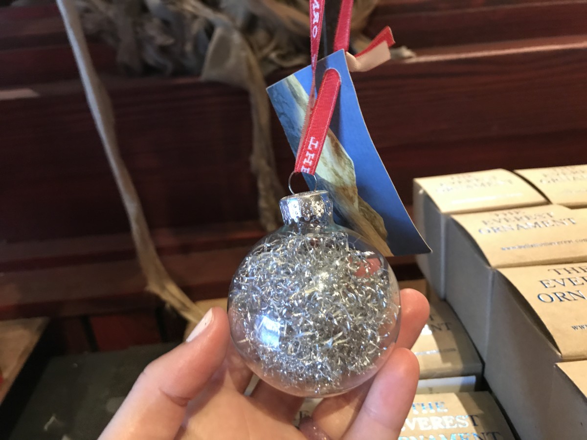everest ornament
