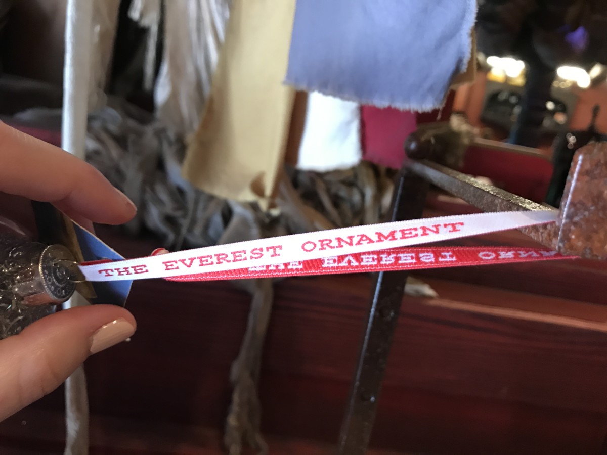 everest ornament