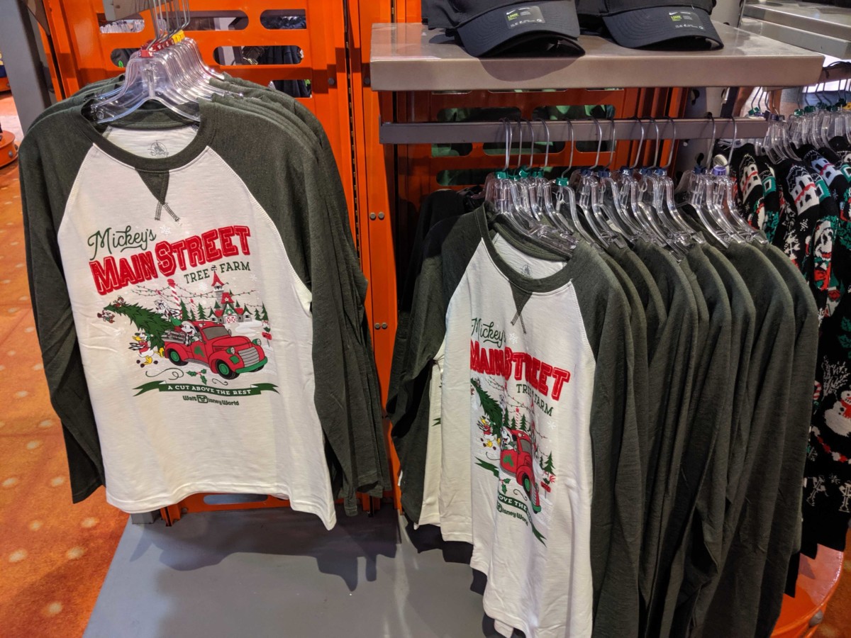 festive apparel mousegear