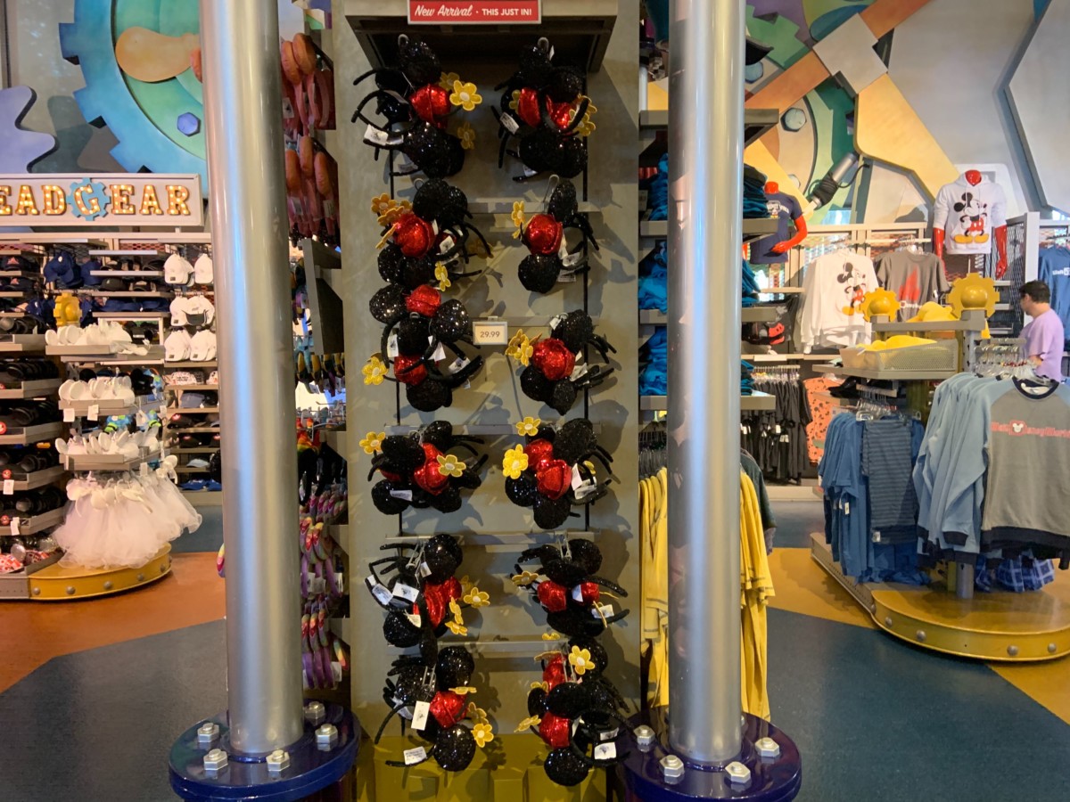 New Classic Minnie Mouse Hat Ear Headband Arrive at Epcot