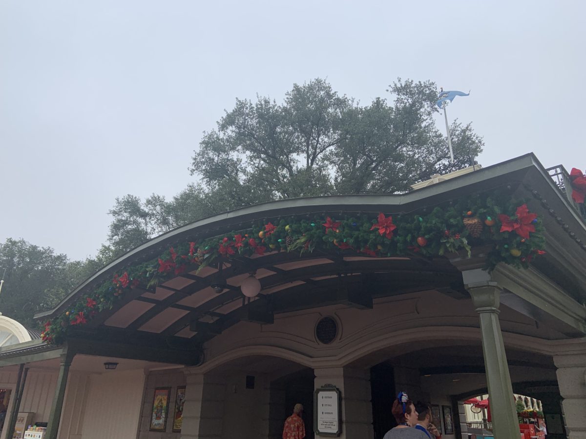 Main Street Christmas Decorations 11/6/19 (2)