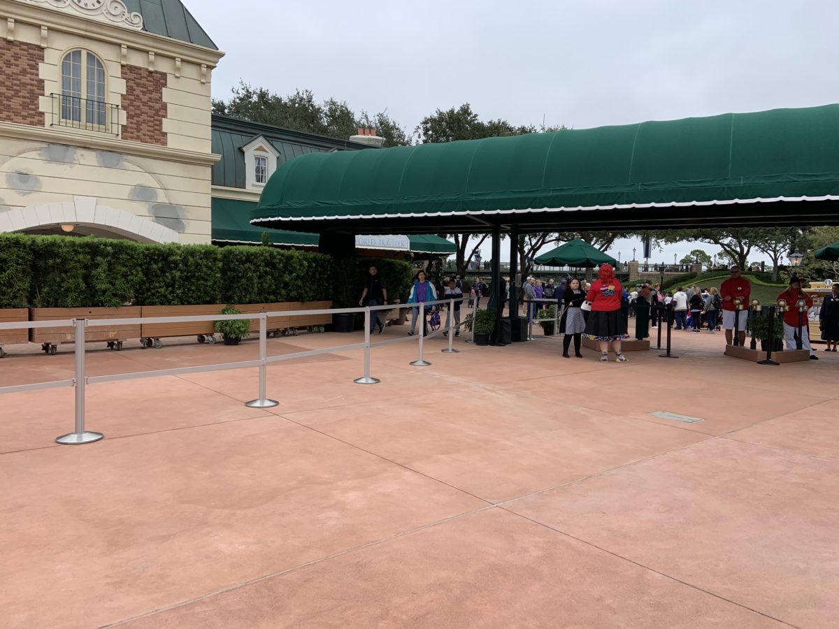 International Gateway entrance 11/17/19 4