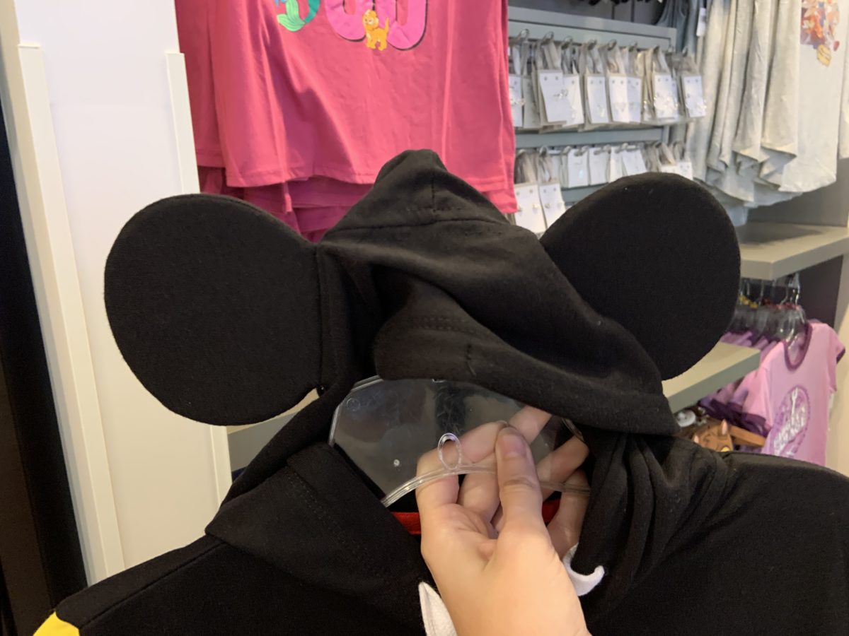 Mickey onesie (3)