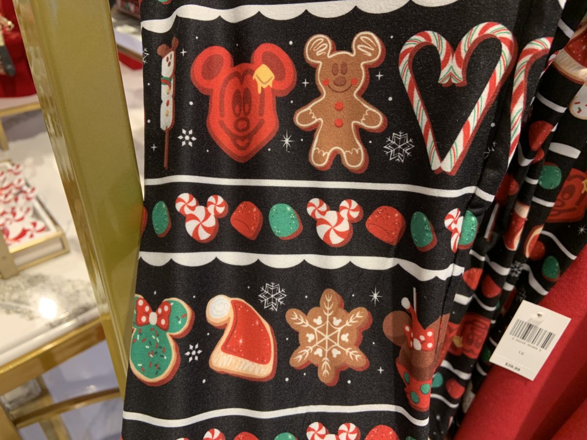 Holiday treat leggings (3)
