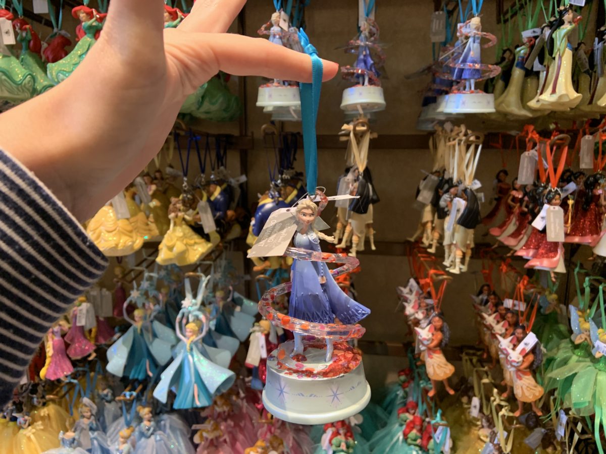 Elsa ornament 2019 3