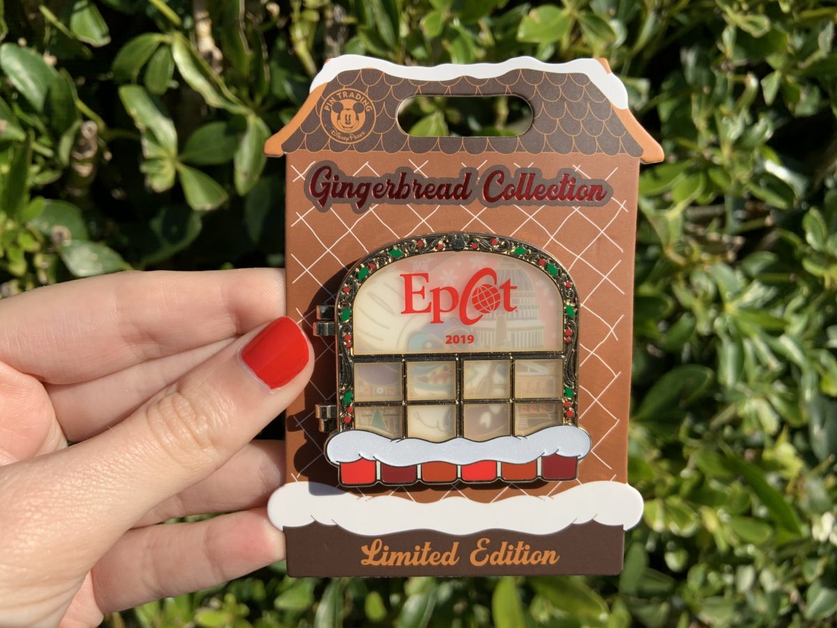 Stitch gingerbread pin 2019 1