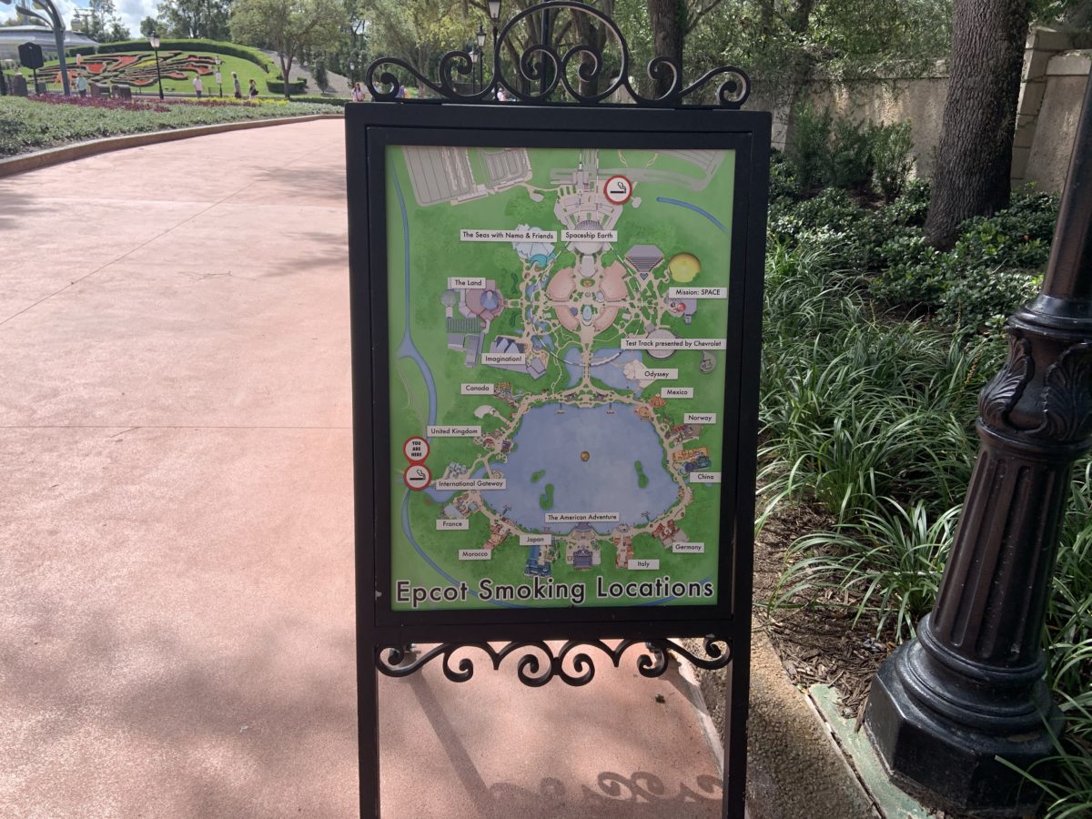 International Gateway smoking area 10/26/19 (6)
