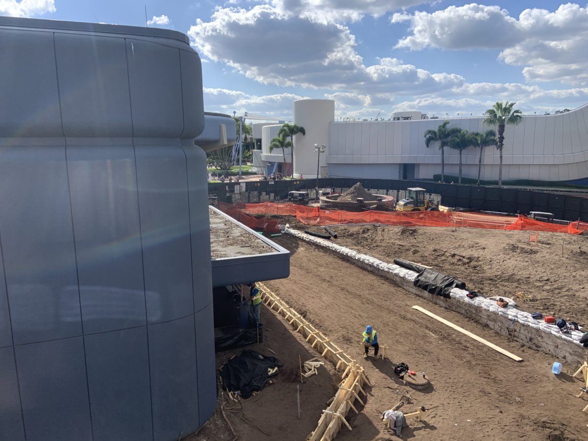 Construction by EPCOT guest services 11/21/19 5