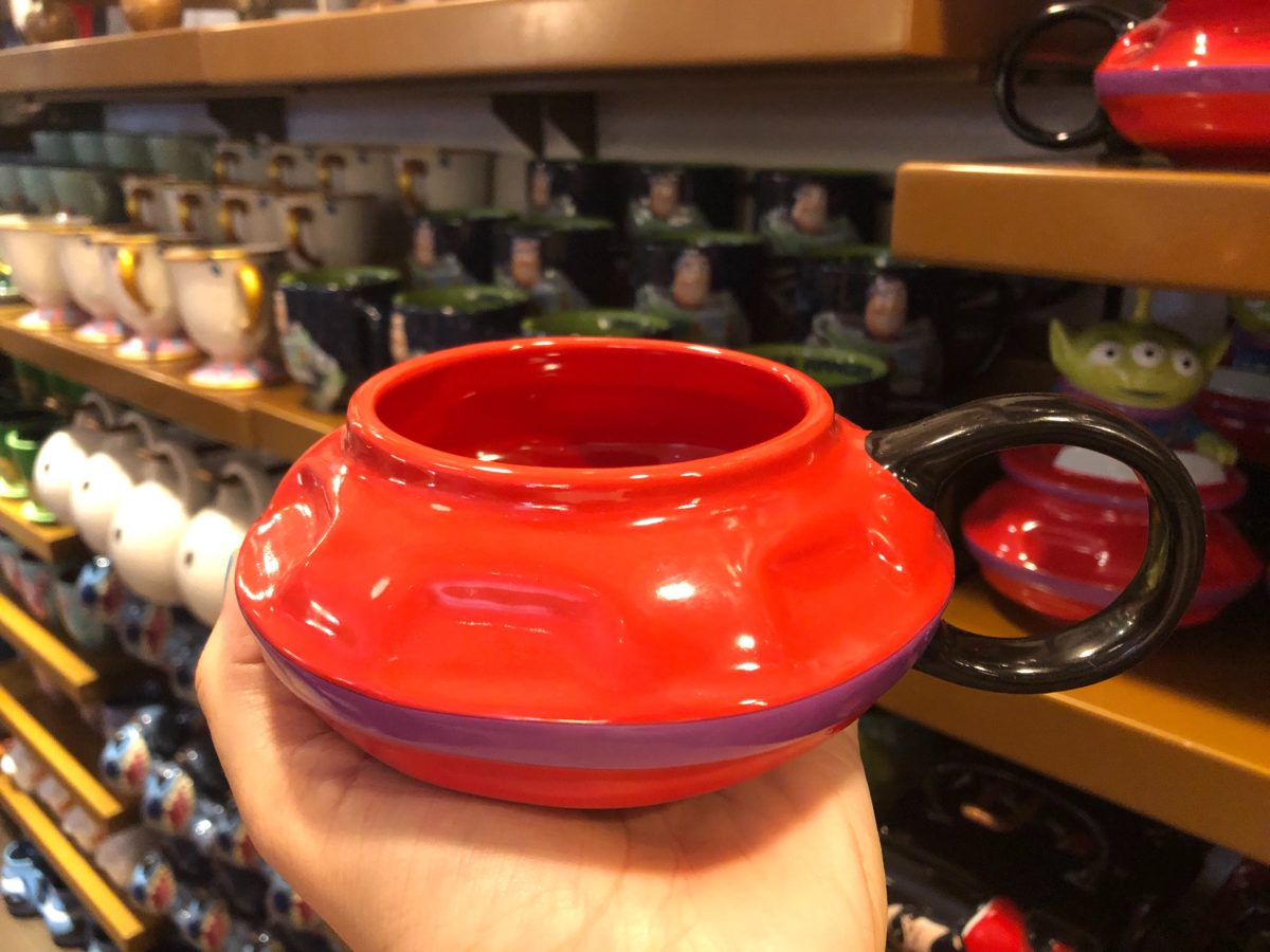 Alien Saucer Mug Bottom1