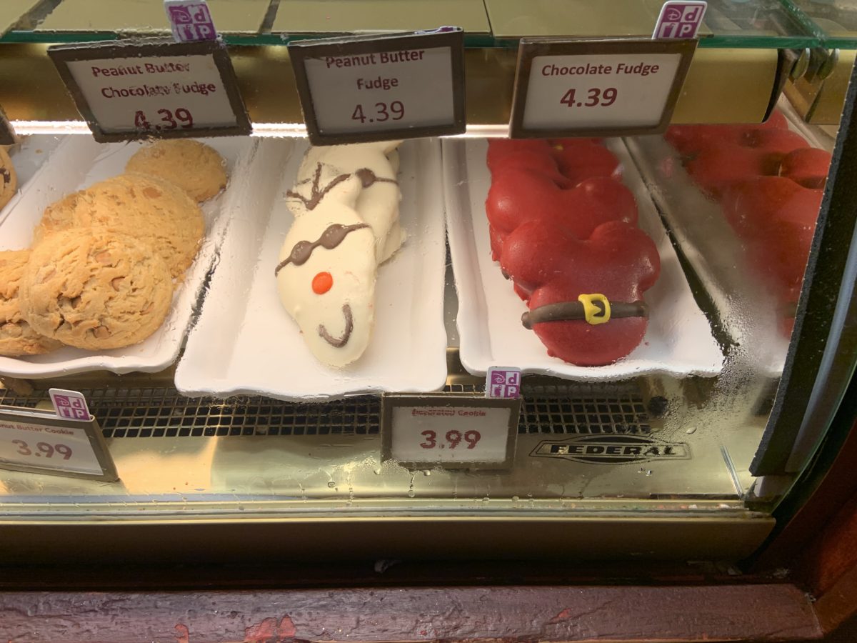 Big Top Souvenirs Christmas treats (2)