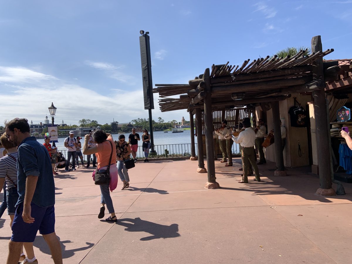 Guests dancing in Mexico pavilion