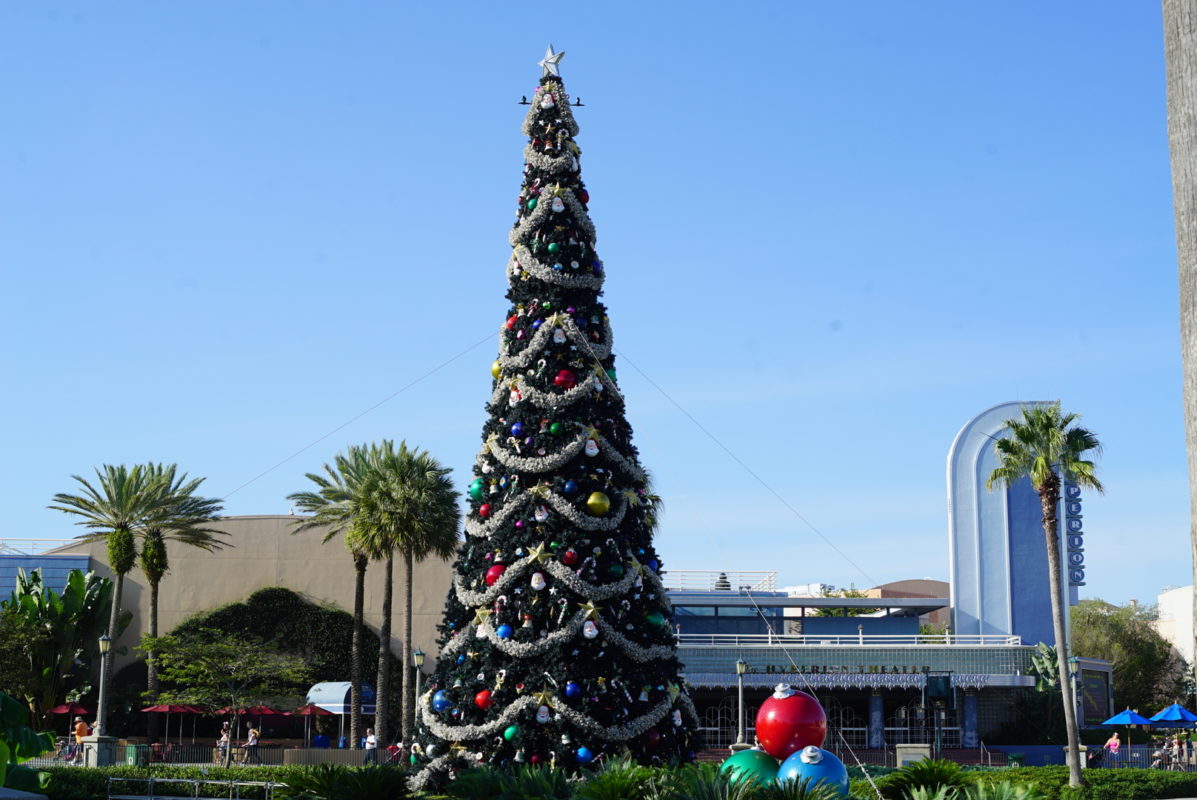 HS Christmas decorations