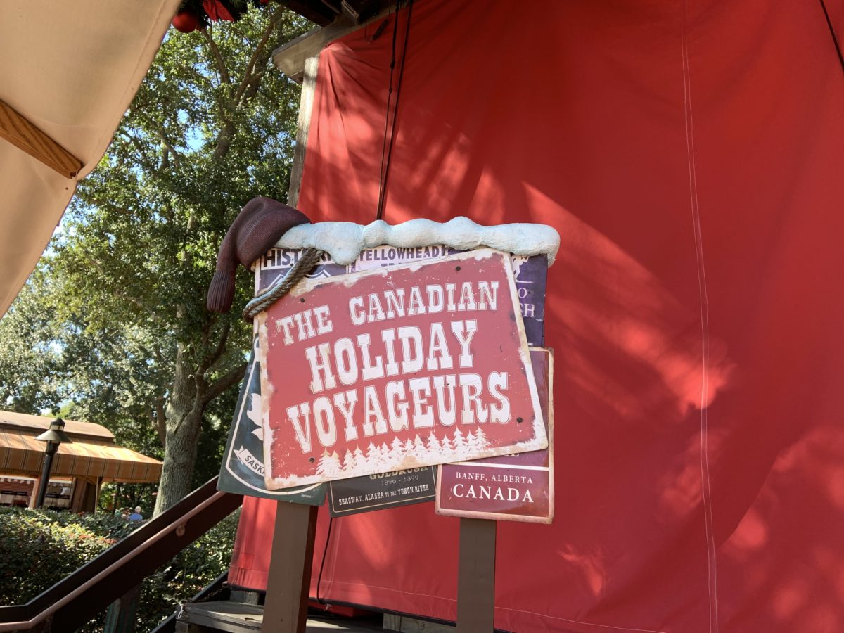 The Canadian Holiday Voyageurs sign 1