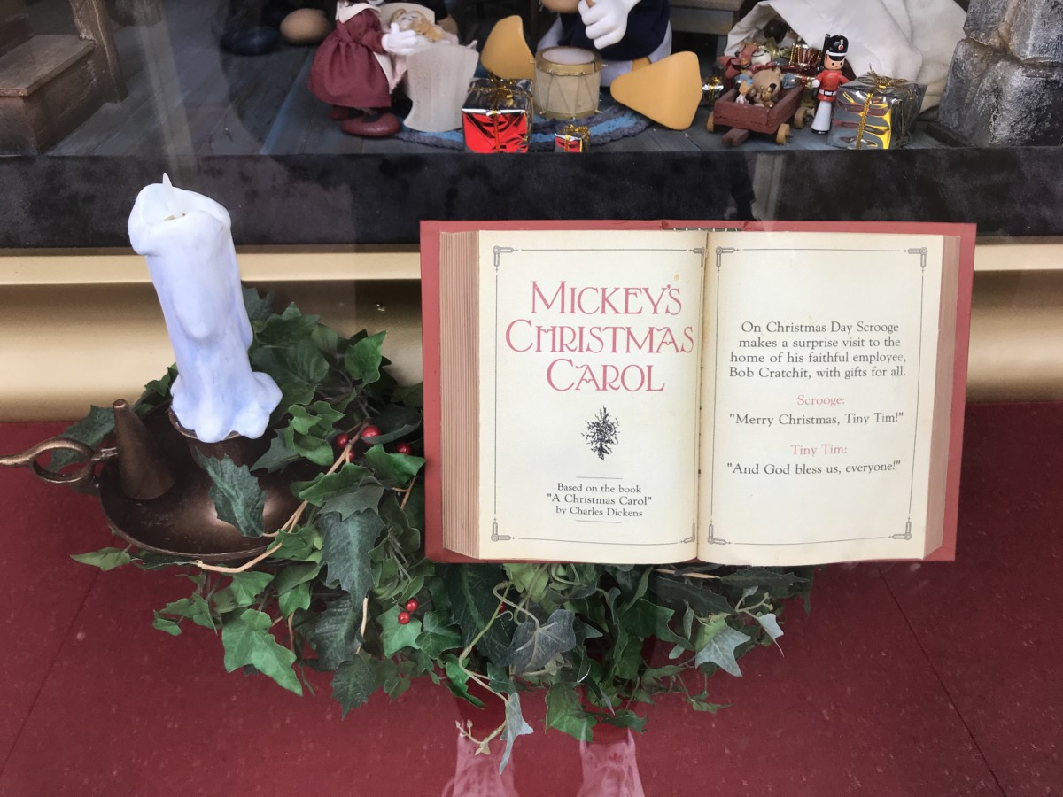 Christmas window display