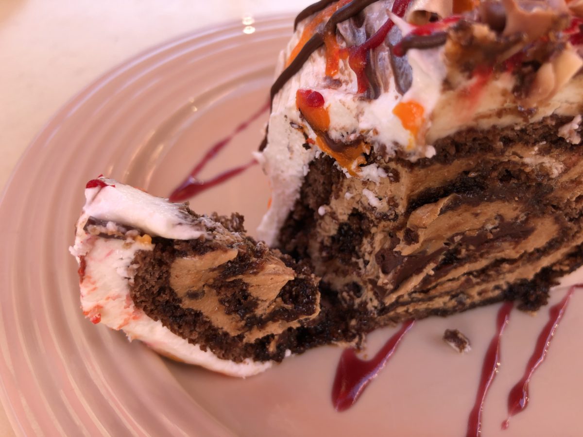 plaza inn holiday cake and Yule log 2019