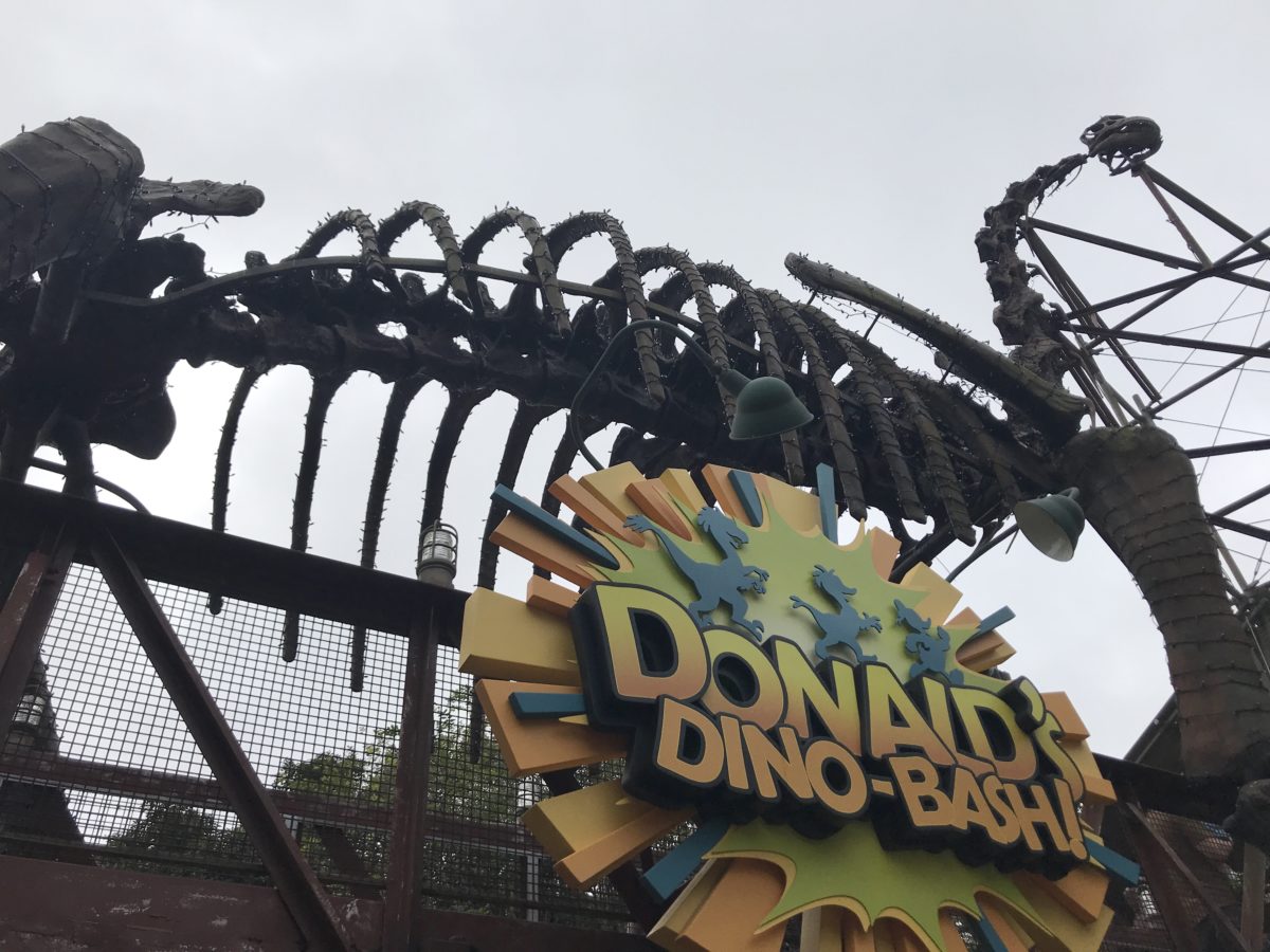 Dinosaur Christmas lights