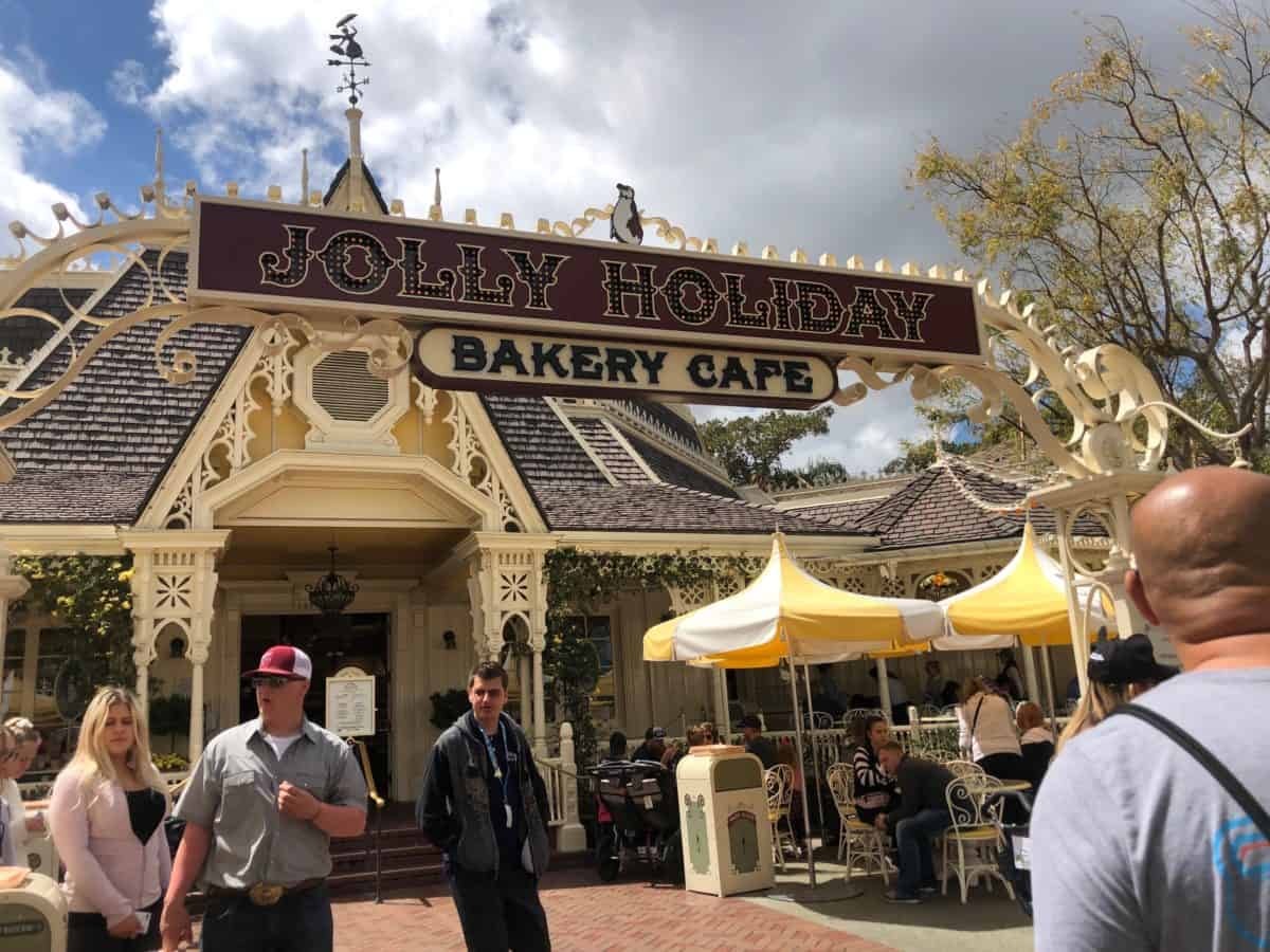 Jolly holiday thanksmas sandwich