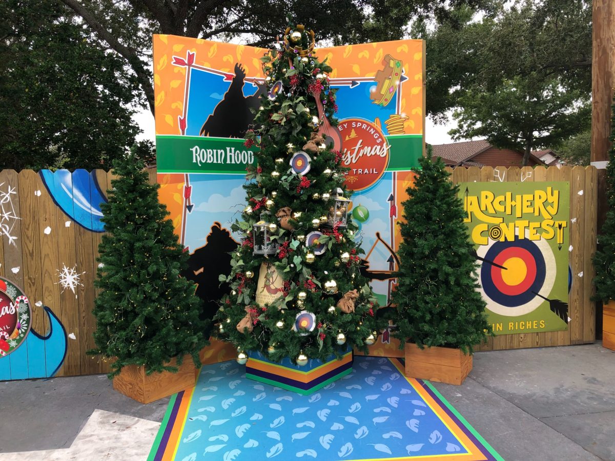 disney springs christmas tree trail 2019