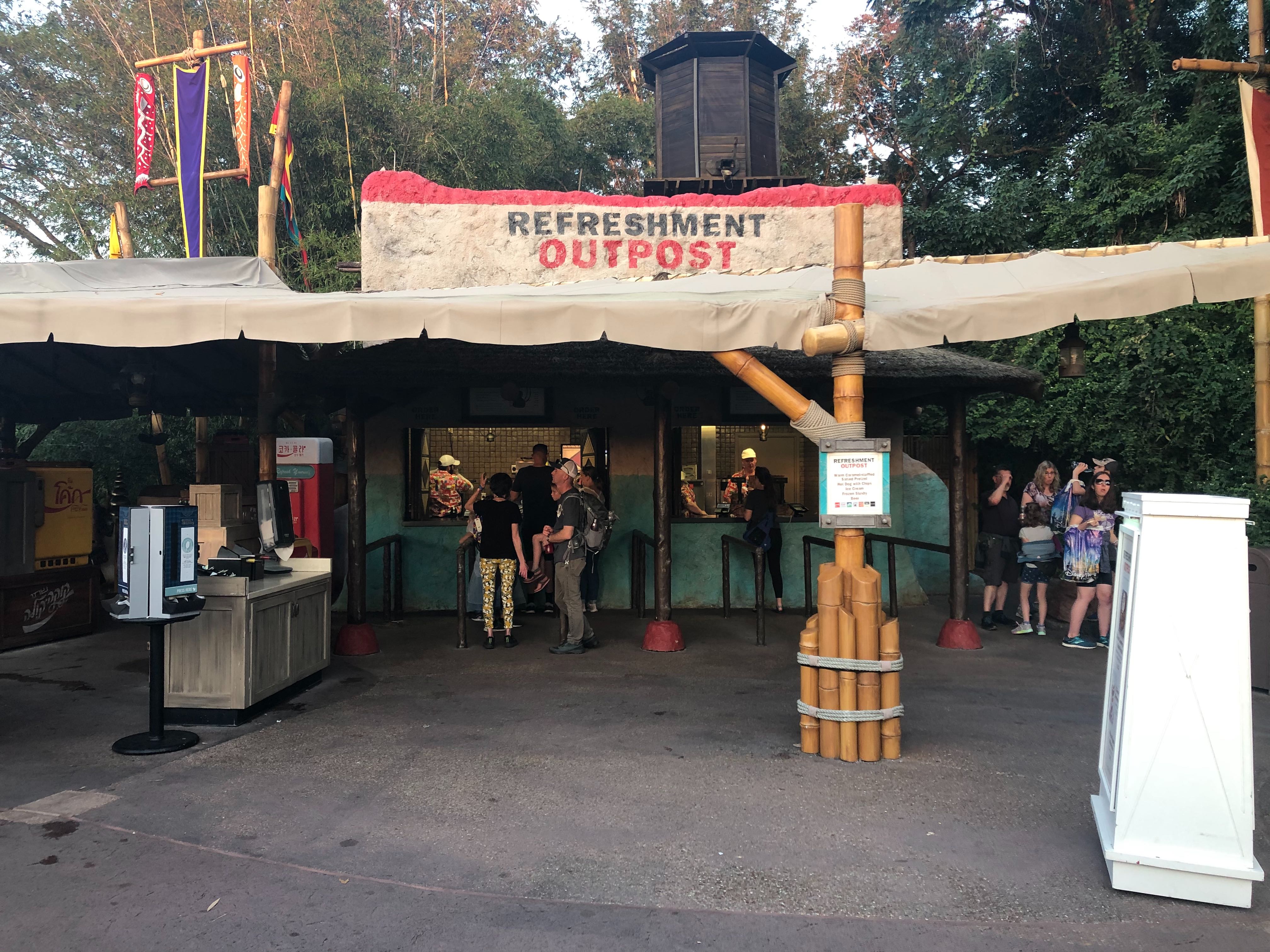 Refreshment Outpost at the 2019 EPCOT International Festival of the Holidays