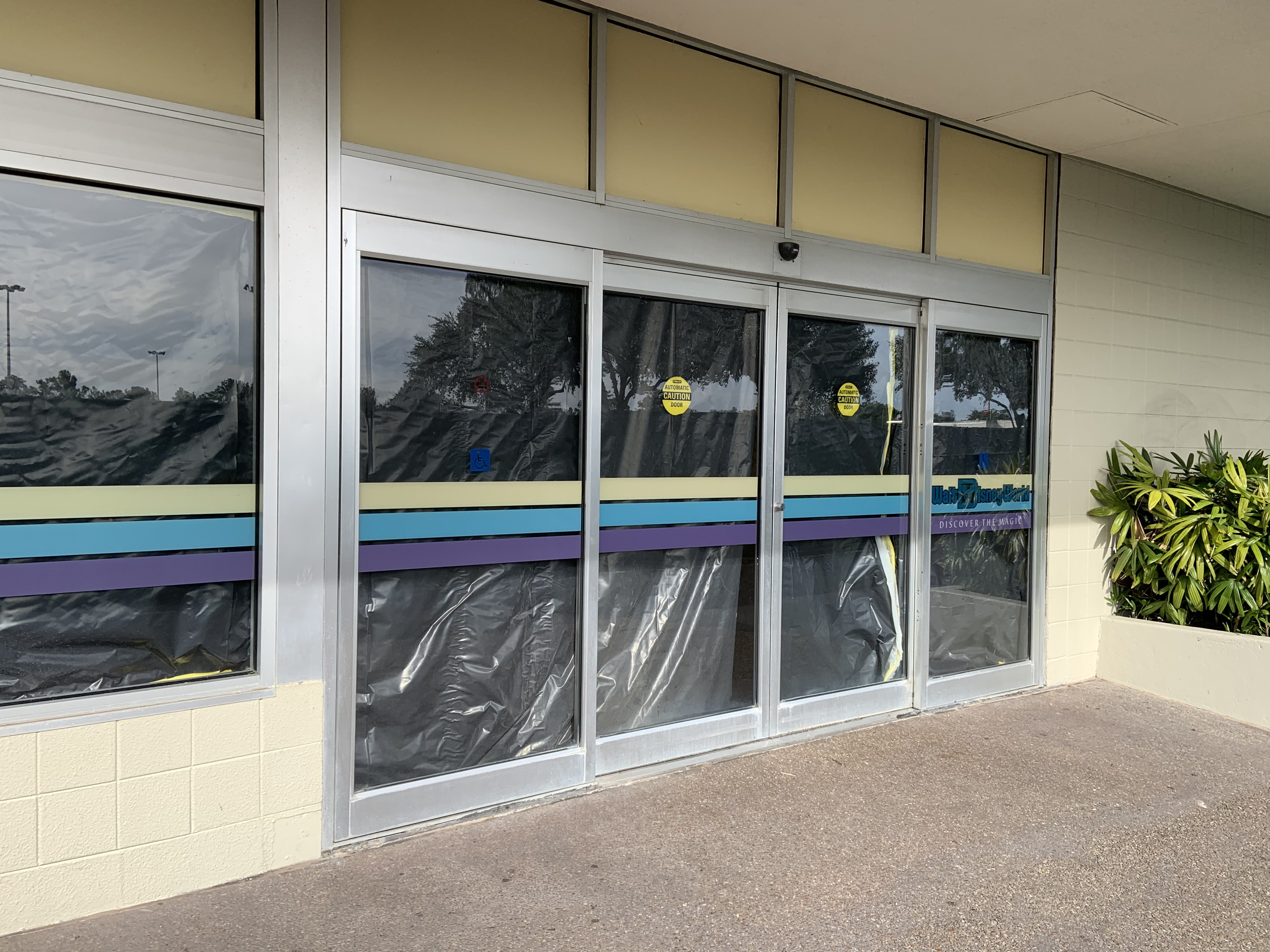 Mickey&rsquo;s Gift Station closed 12/5/19 5