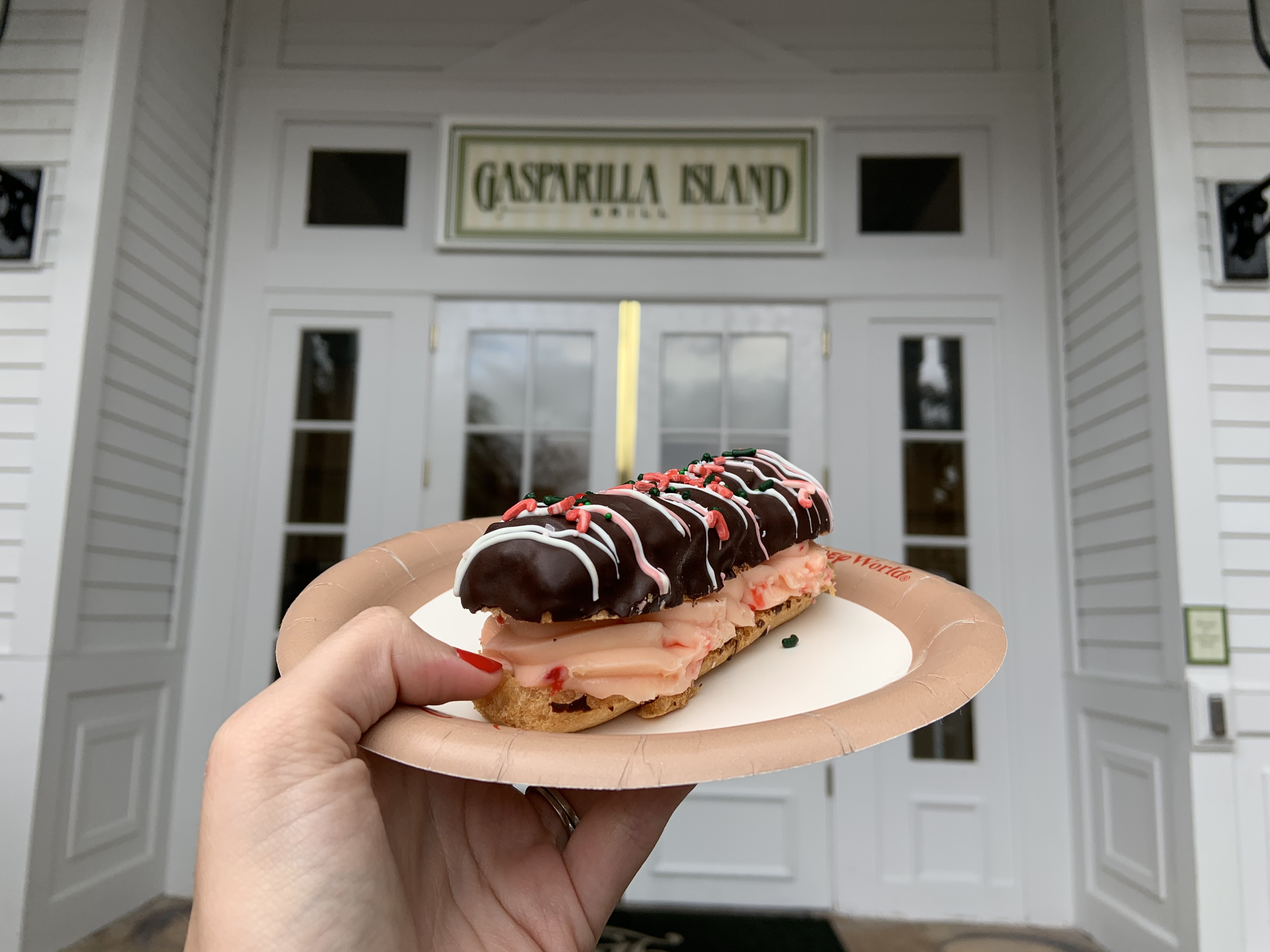 Chocolate Peppermint Eclair Grand Floridian 12/11/19 2
