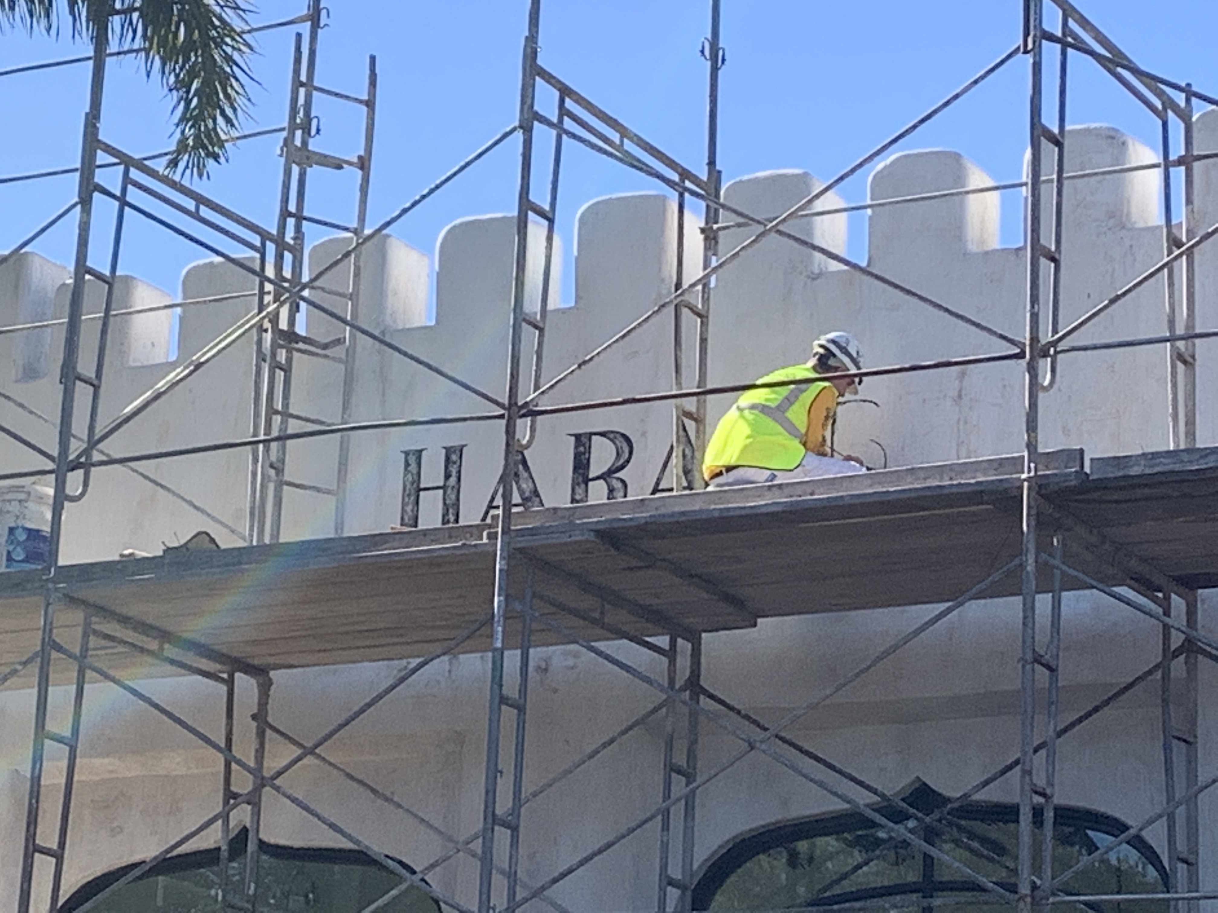 Harambe House 12/7/9 2