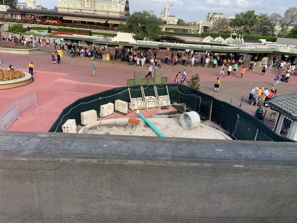 Magic Kingdom entrance 12/27/19 2