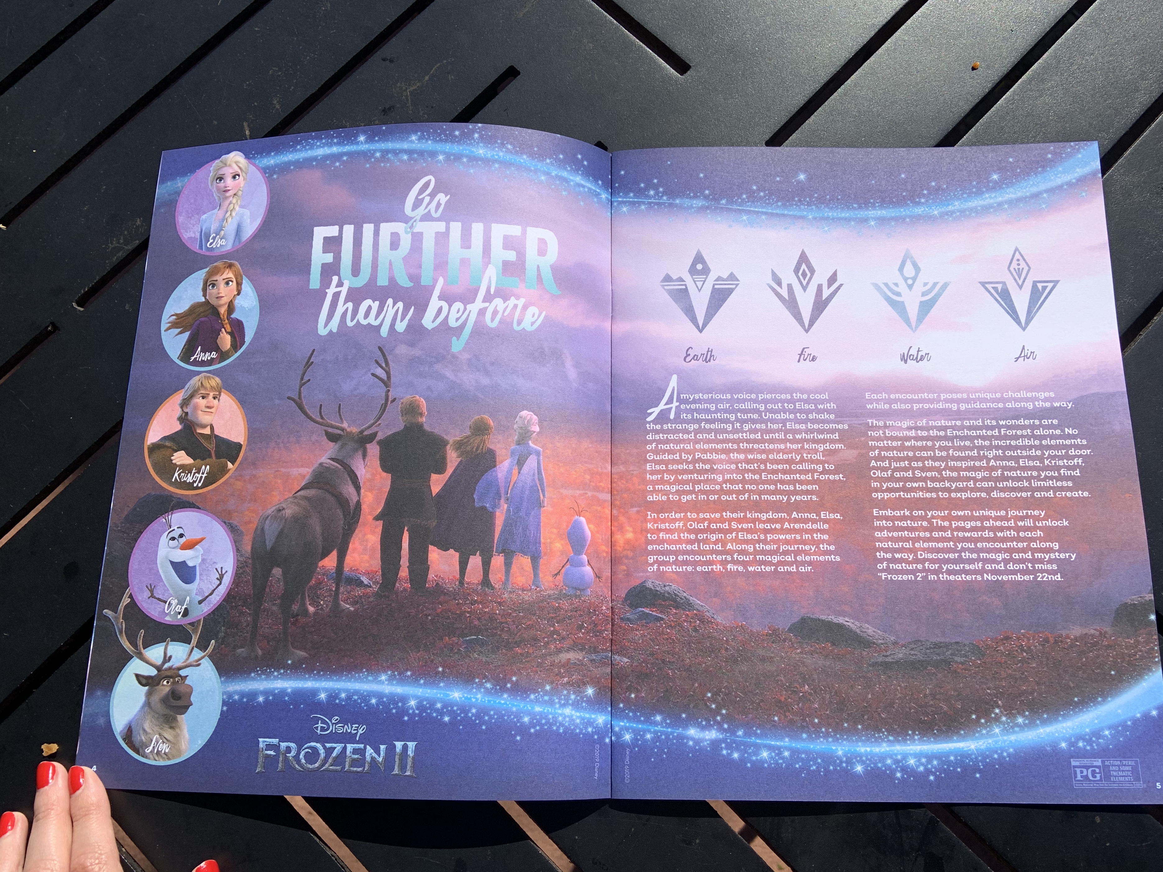 Frozen II activity book 3