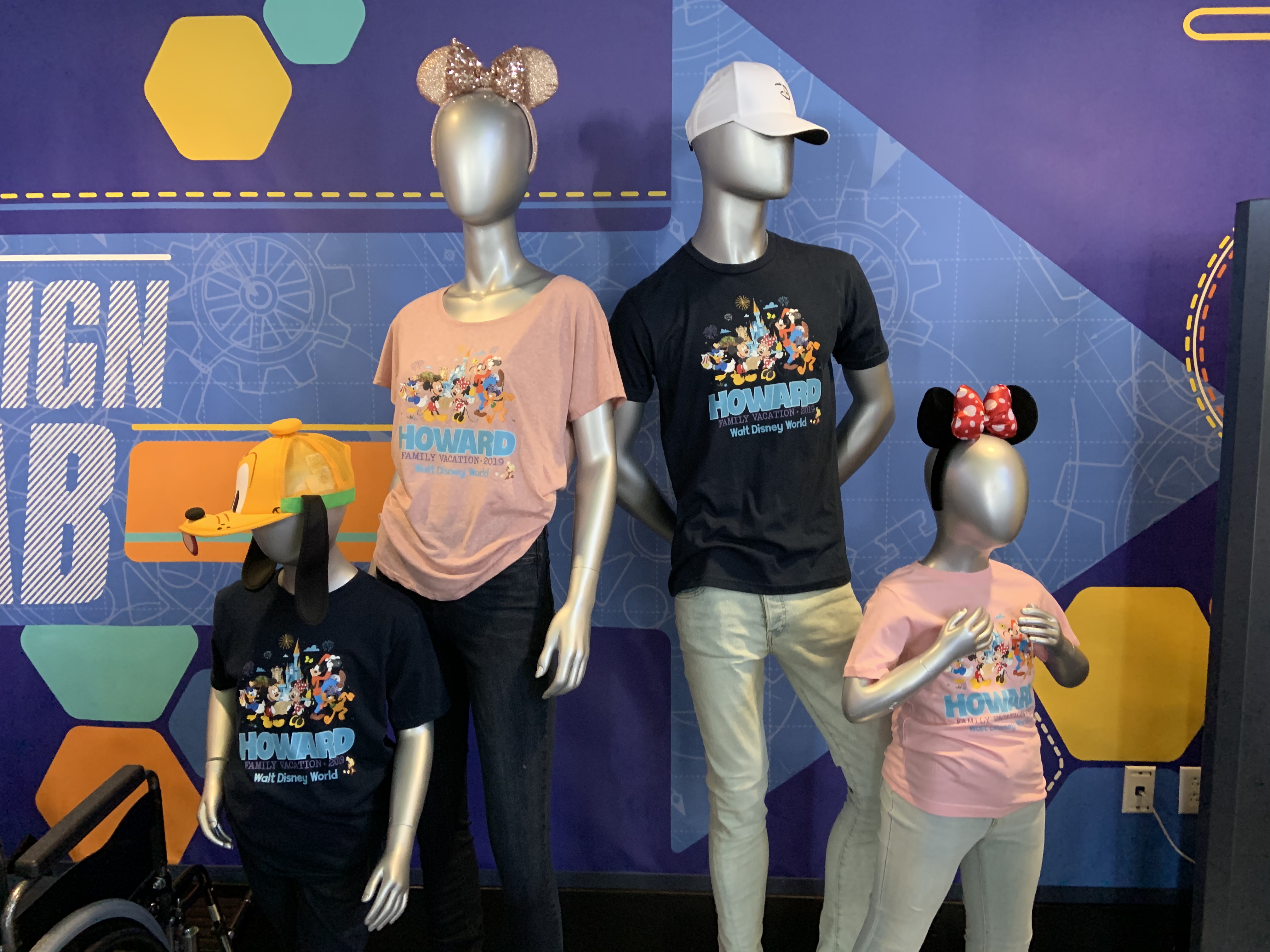 Custom Shirt Kiosk Magic Kingdom 1