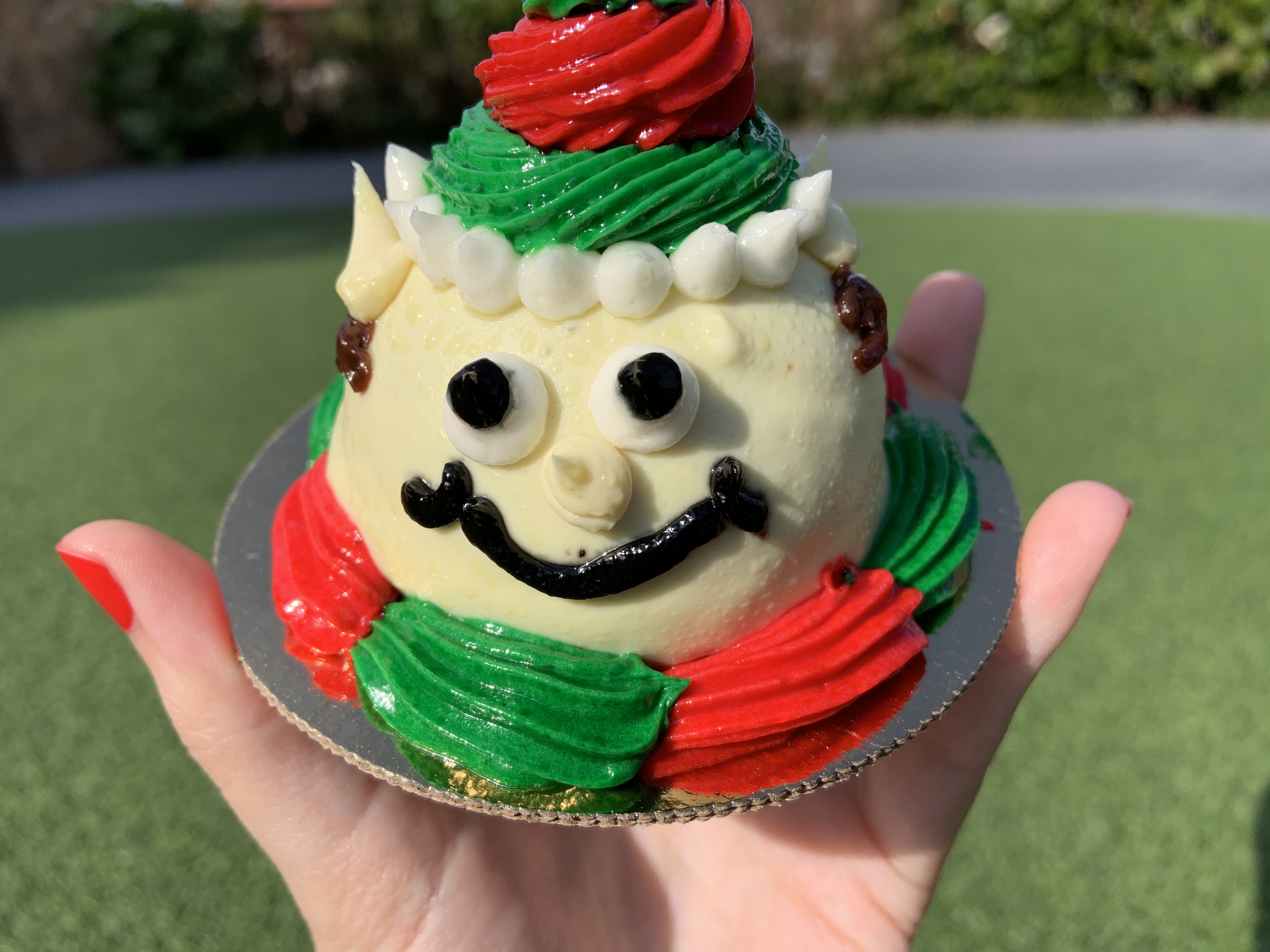 Egg Nog Elf Cupcake 12/11/19 7