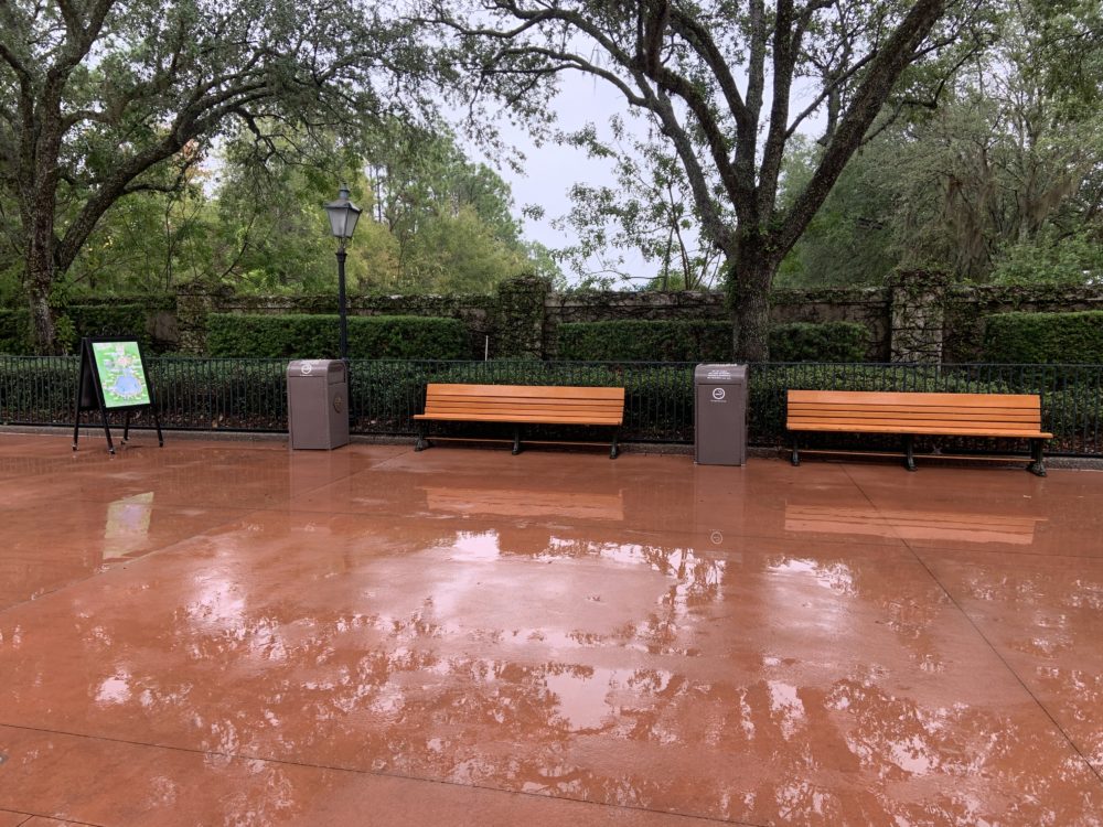 International Gateway smoking area 12/29/19 2