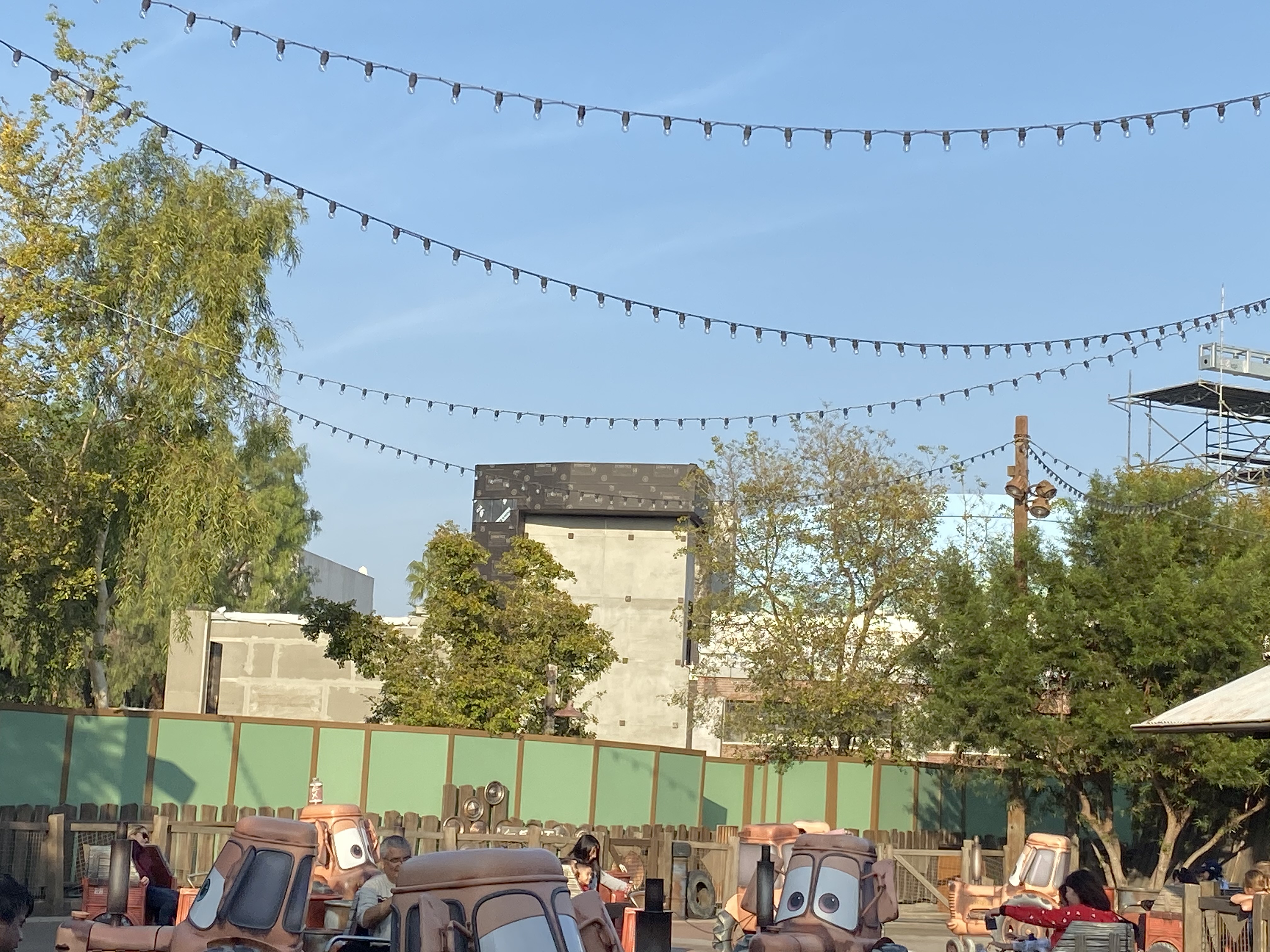 marvel constuction dca