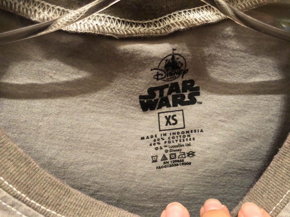 disneyland mandalorian tee t-shirt gray tag