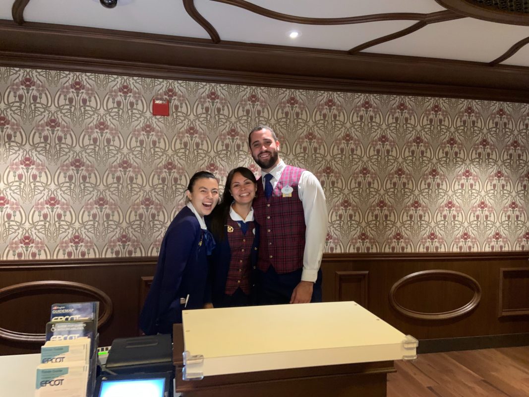 epcot guests relations 12-29-19 - cast members